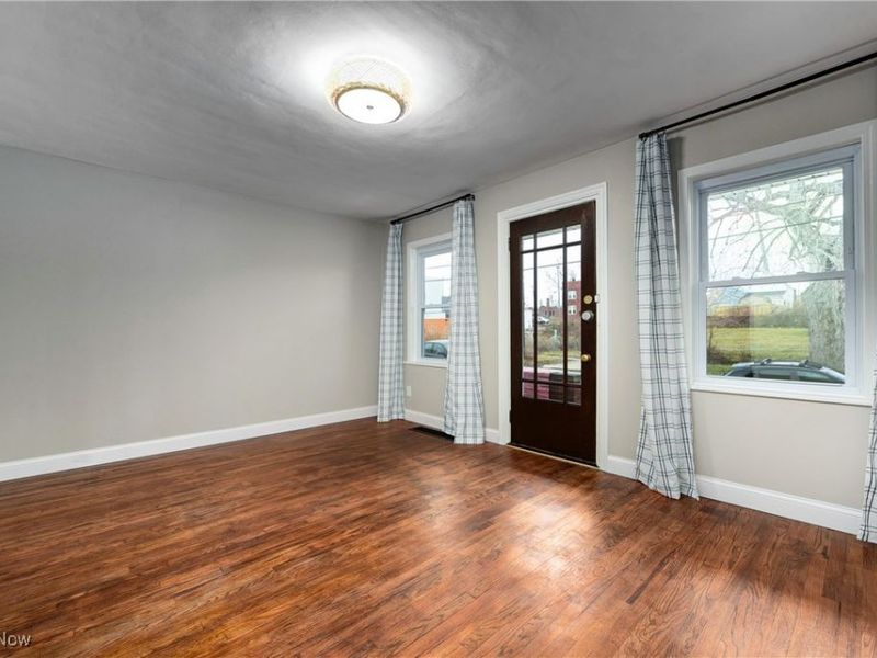 5702 Herman Avenue, Cleveland, OH 44102 Photo 13