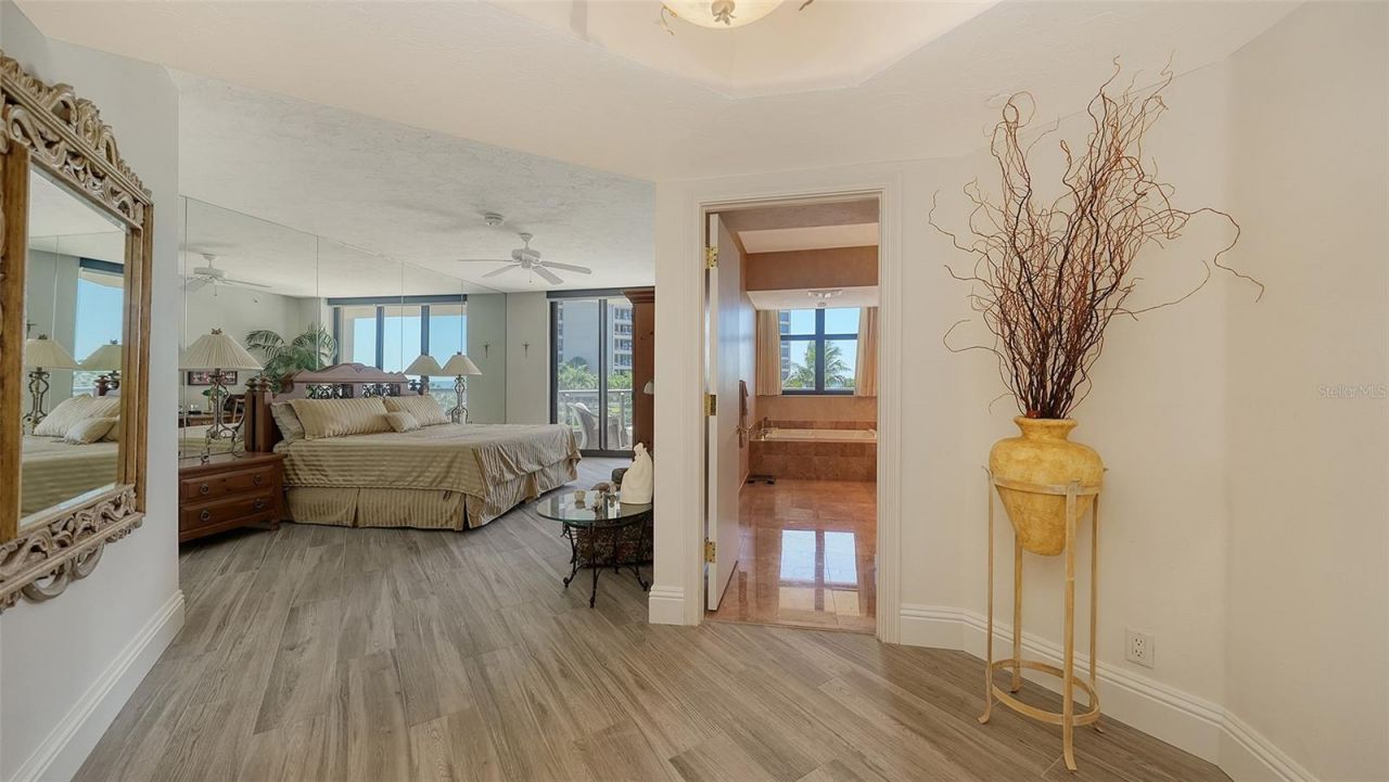 1241 Gulf Of Mexico Drive, Unit 207 S, Longboat Key, FL 34228 Photo