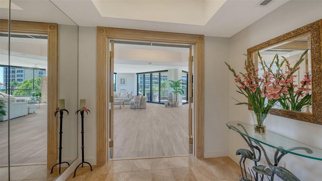 1241 Gulf Of Mexico Drive, Unit 207 S, Longboat Key, FL 34228 Photo