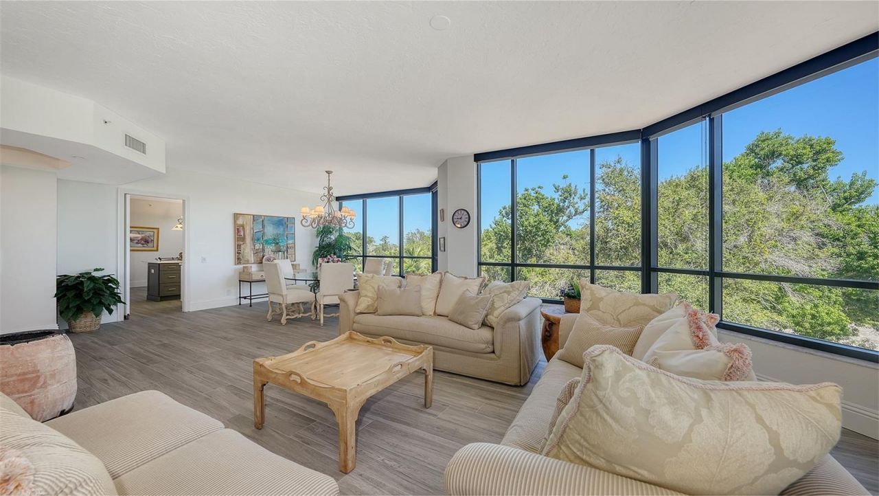 1241 Gulf Of Mexico Drive, Unit 207 S, Longboat Key, FL 34228 Photo