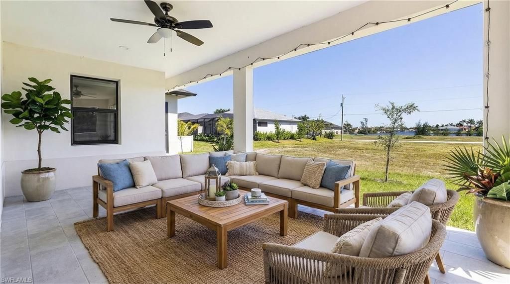 2833 NW 45th Pl, Cape Coral, FL 33993 Photo