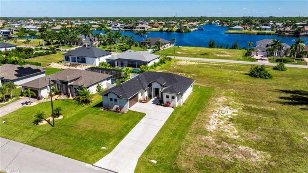 2833 NW 45th Pl, Cape Coral, FL 33993 Photo
