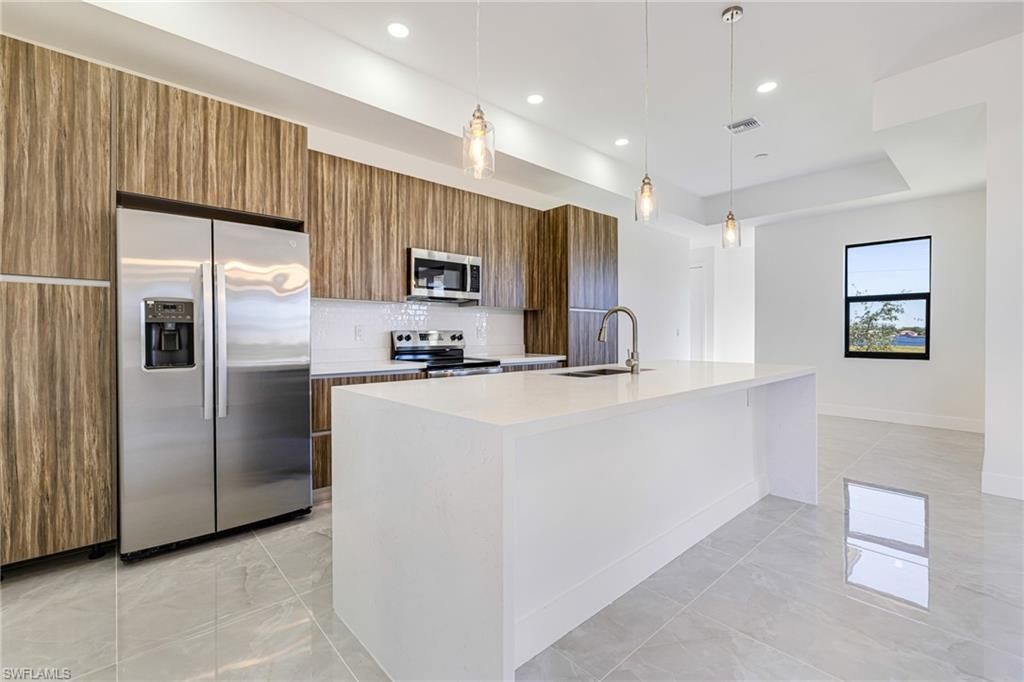 2833 NW 45th Pl, Cape Coral, FL 33993 Photo