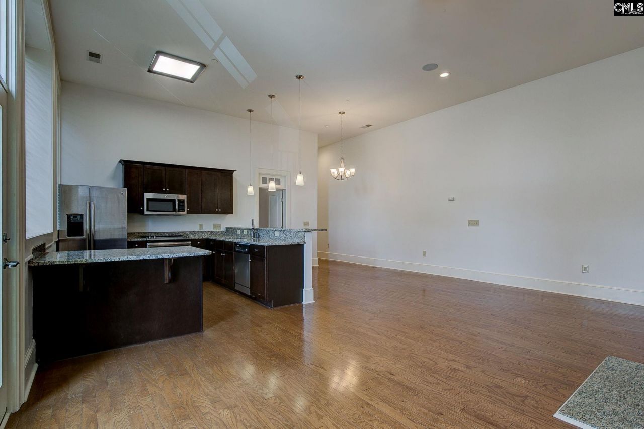 3501 Lyles Street  Photo 6