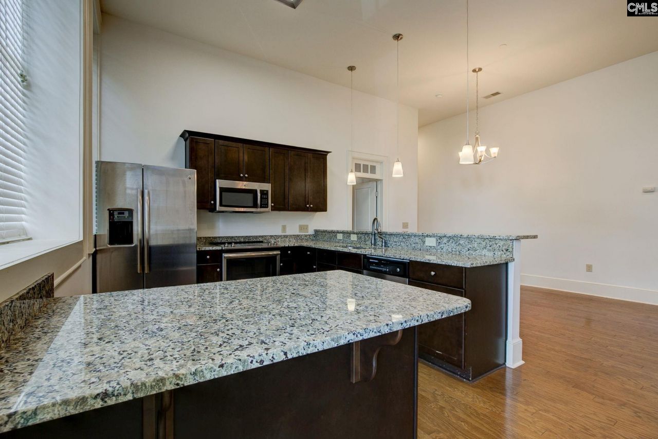 3501 Lyles Street  Photo 7