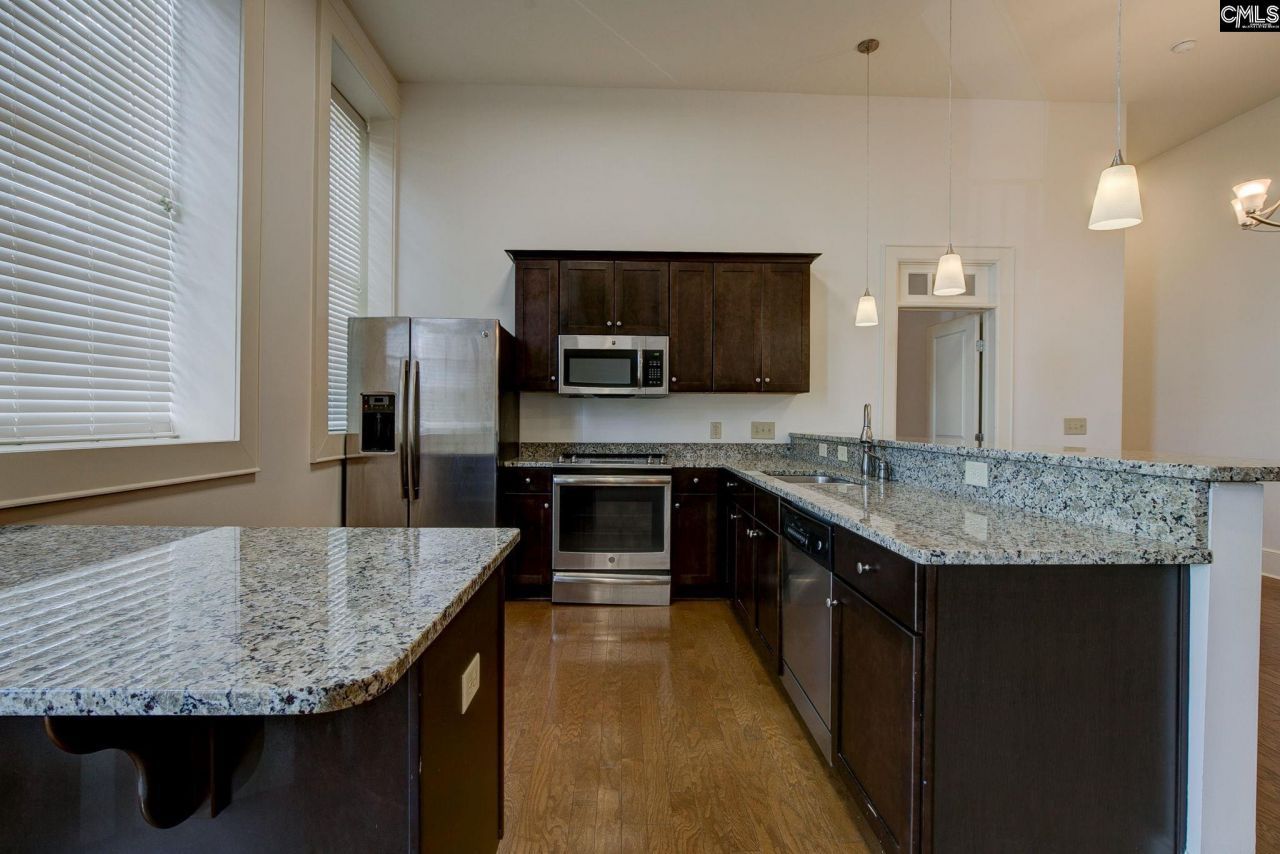 3501 Lyles Street  Photo 8