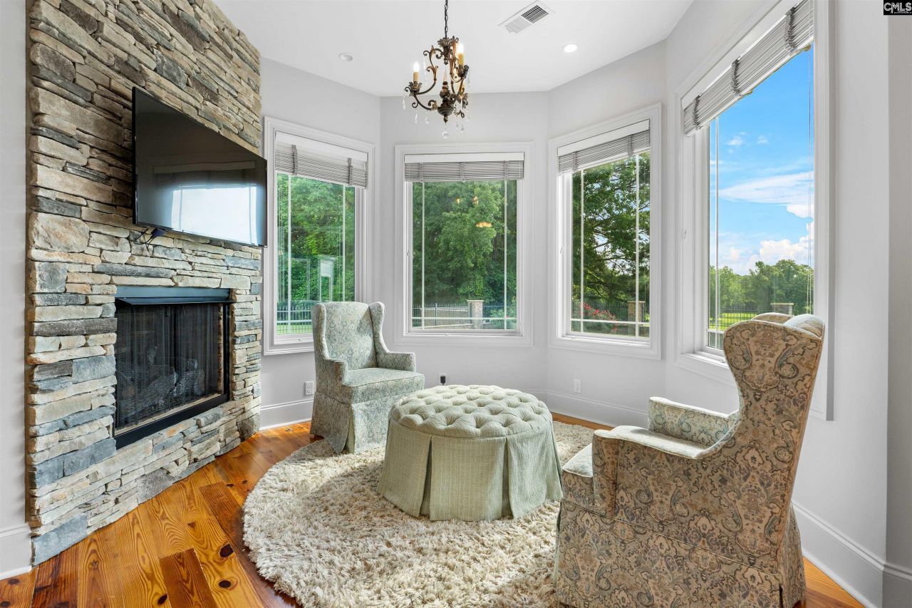 1608 Ridgeway Road Photo 22