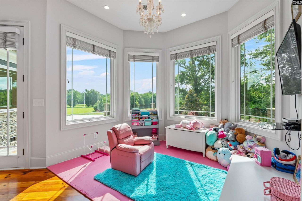 1608 Ridgeway Road Photo 30