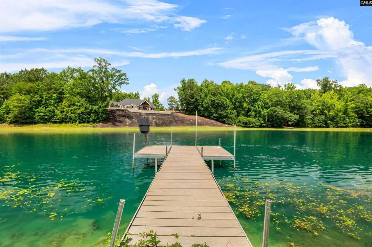 1608 Ridgeway Road Photo 6