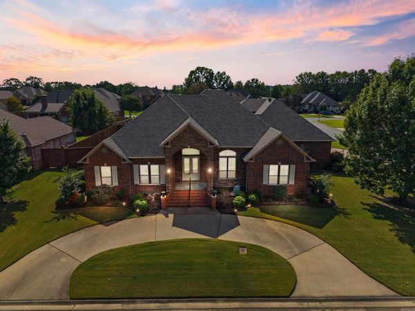 5215 Bay Town Drive, Conway, AR 72034