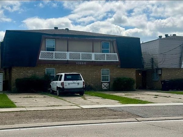 10680 LINCOLN Street, New Orleans, LA 70127