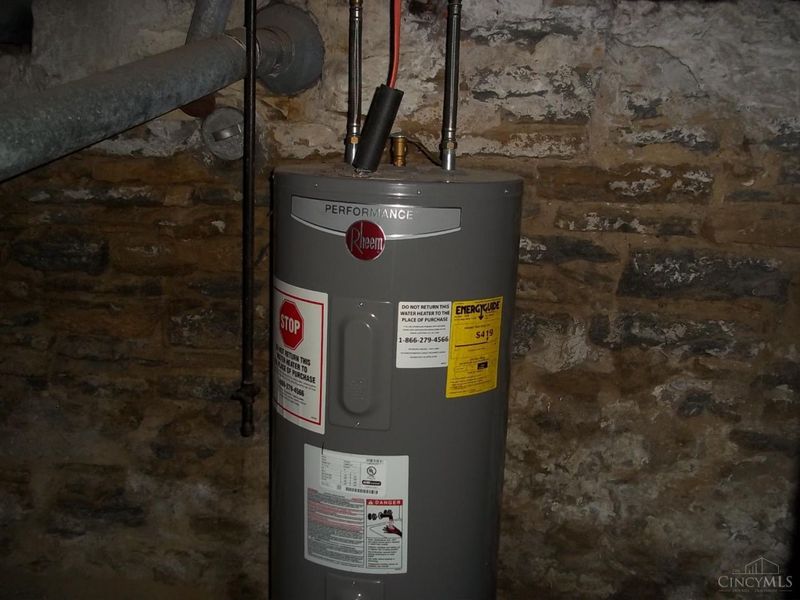 1839 Hewitt Avenue, Cincinnati, OH 45207 Photo 5