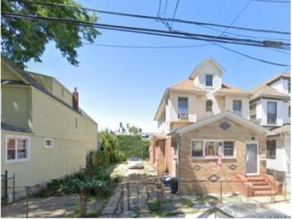 138-41 102nd Avenue, Jamaica, NY 11435