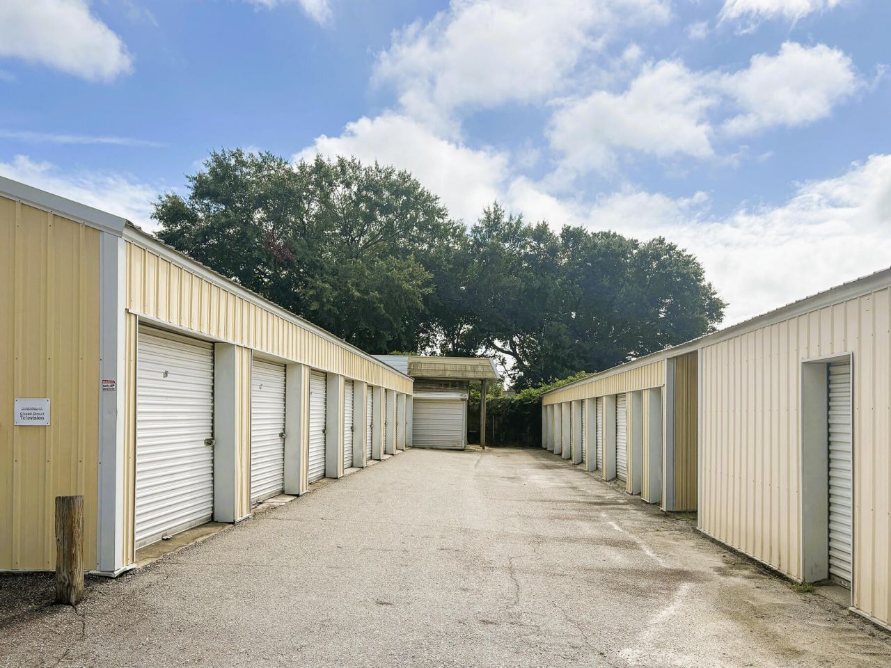 1201 Sox Street Photo 9