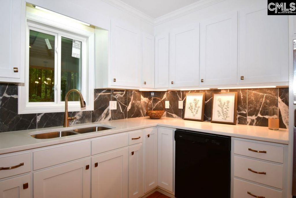 2171 John G Richards Road  Photo 7