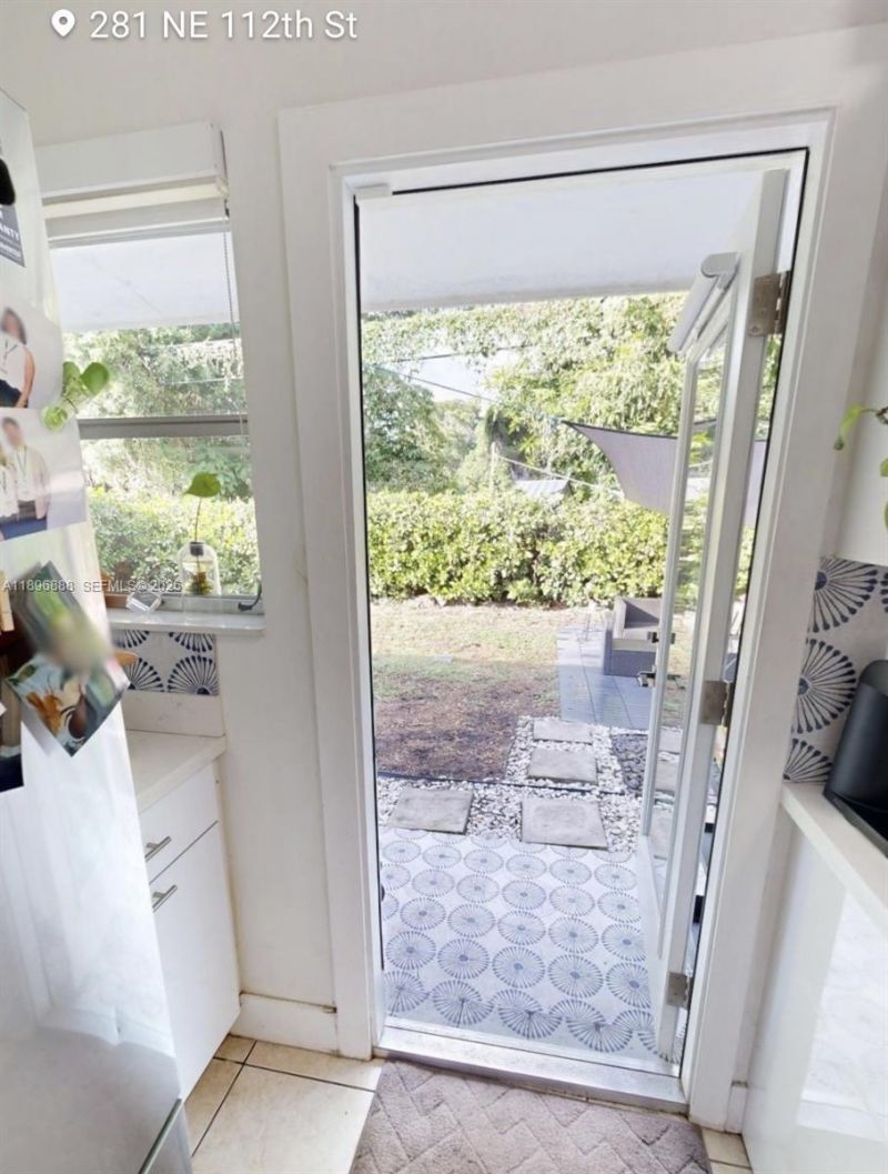 281 NE 112th St, Miami, FL 33161 Photo