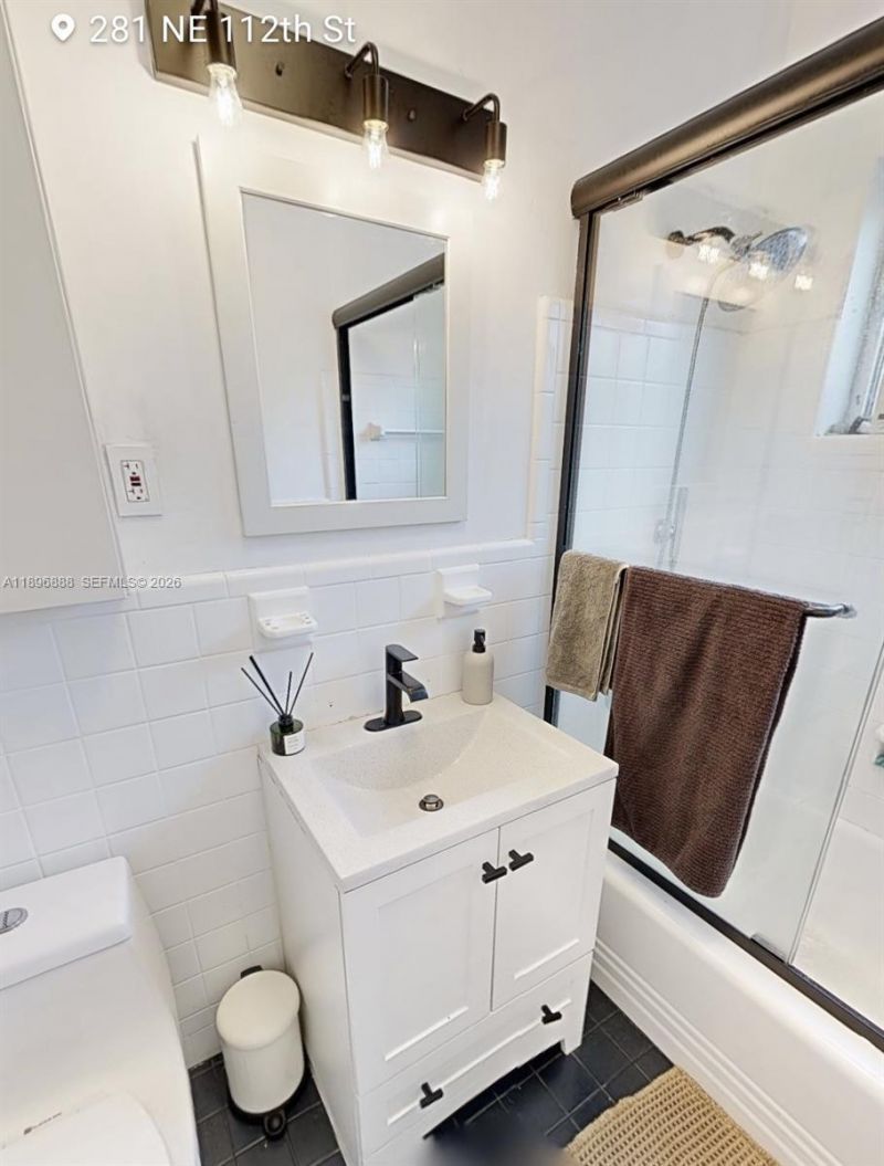 281 NE 112th St, Miami, FL 33161 Photo