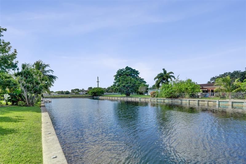 7003 NW 95th Terrace, Tamarac, FL 33321 Photo