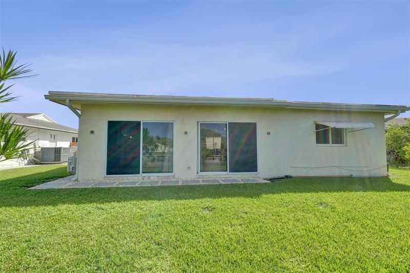 7003 NW 95th Terrace, Tamarac, FL 33321 Photo