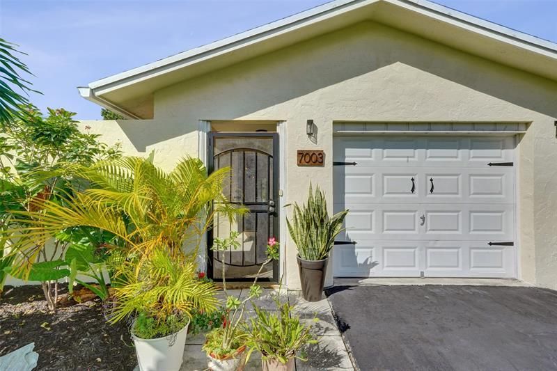 7003 NW 95th Terrace, Tamarac, FL 33321 Photo