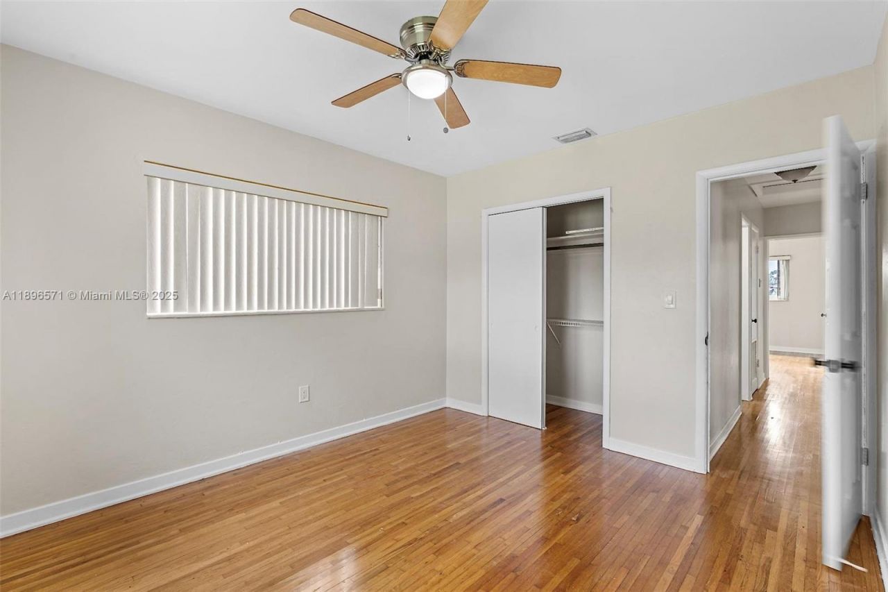 1221 NW 34th Ave, Unit 1221, Miami, FL 33125 Photo