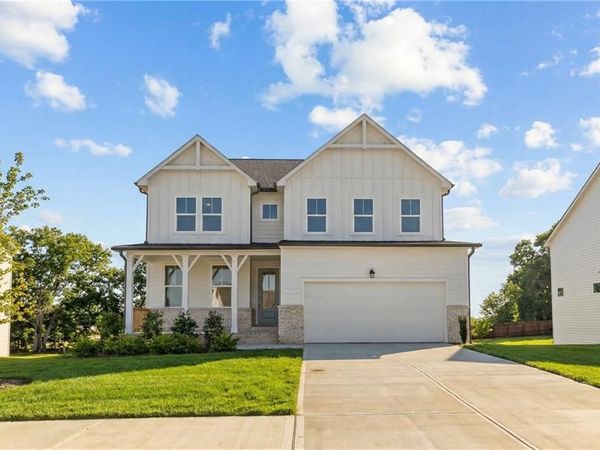 612 Grand Wehunt Drive, Hoschton, GA 30548