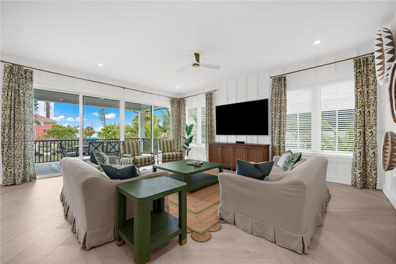 551 S Washington Drive, Sarasota, FL 34236 Photo