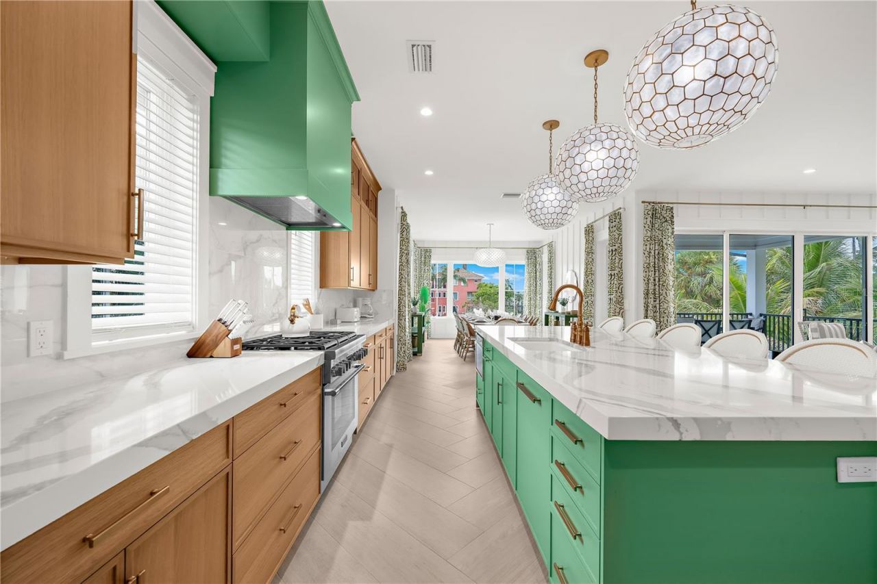 551 S Washington Drive, Sarasota, FL 34236 Photo