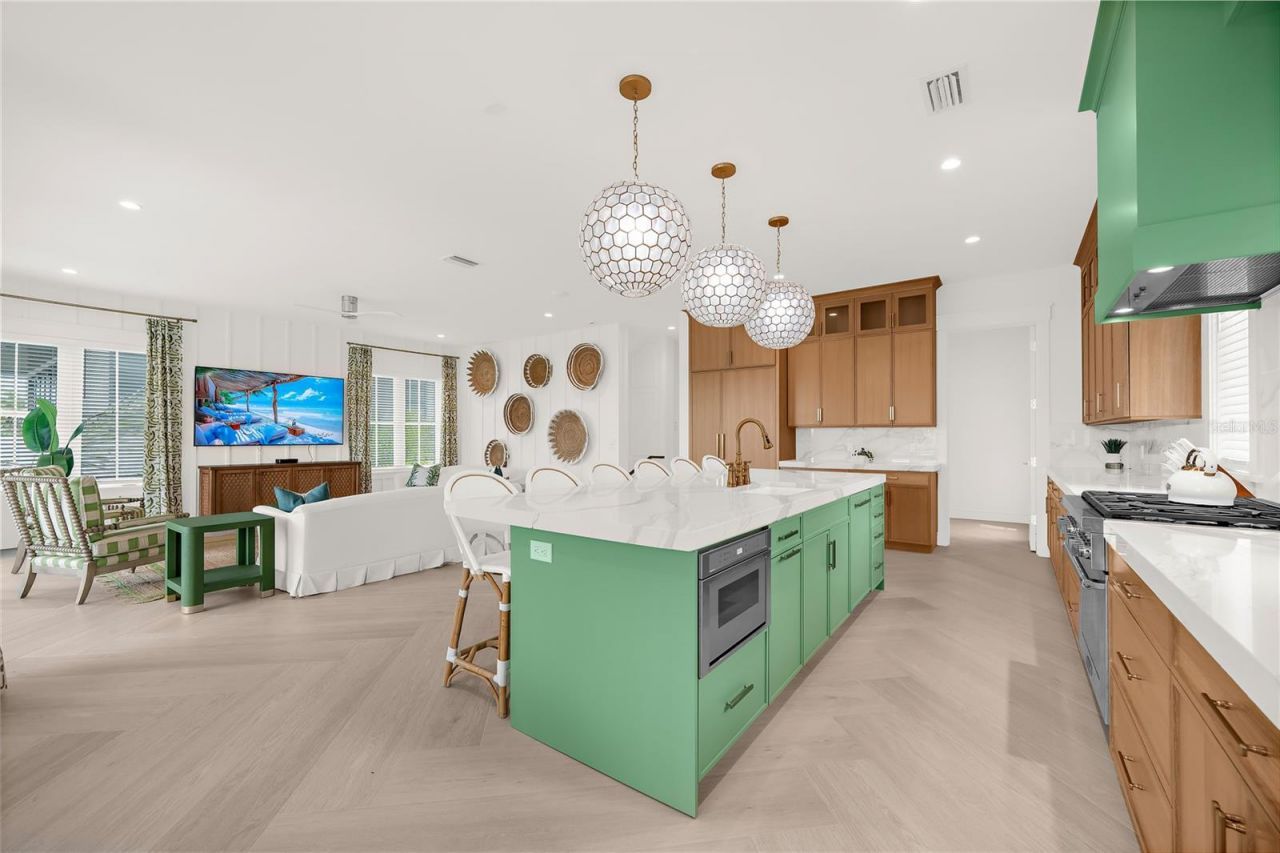 551 S Washington Drive, Sarasota, FL 34236 Photo