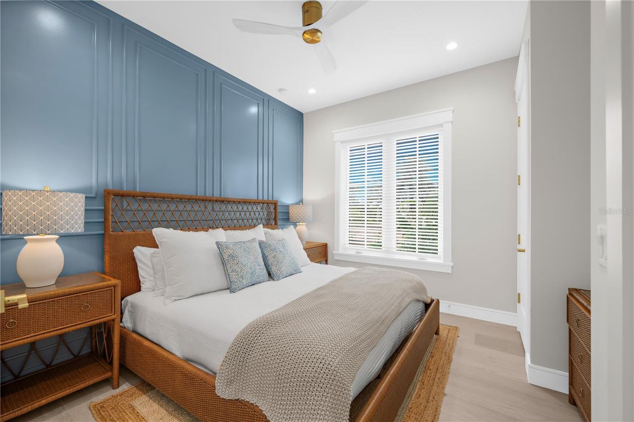 551 S Washington Drive, Sarasota, FL 34236 Photo