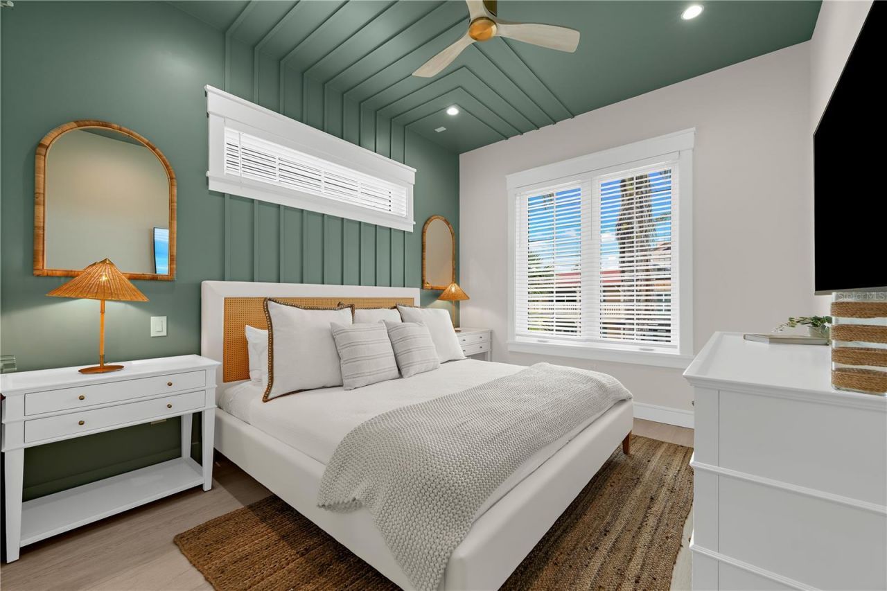 551 S Washington Drive, Sarasota, FL 34236 Photo