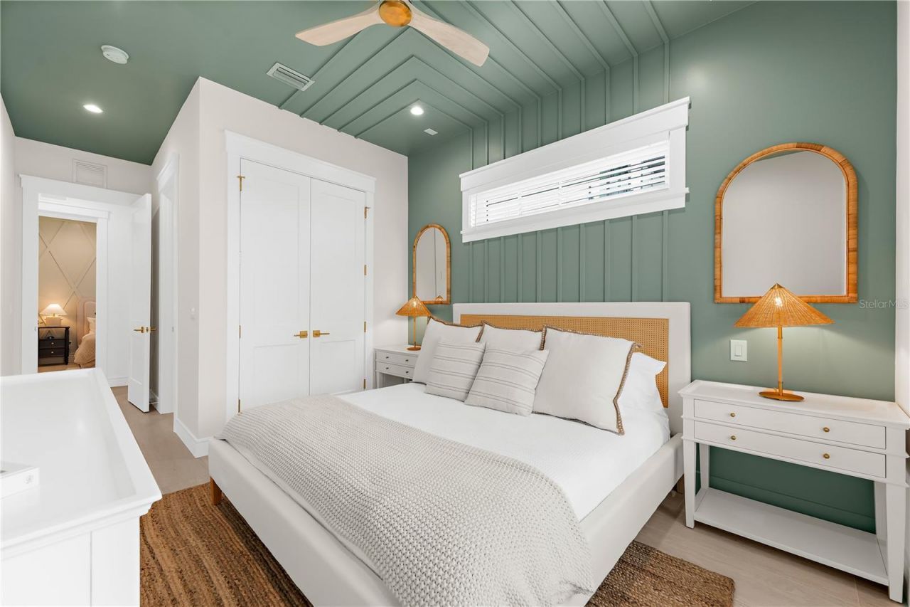 551 S Washington Drive, Sarasota, FL 34236 Photo