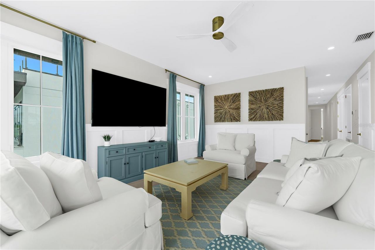 551 S Washington Drive, Sarasota, FL 34236 Photo