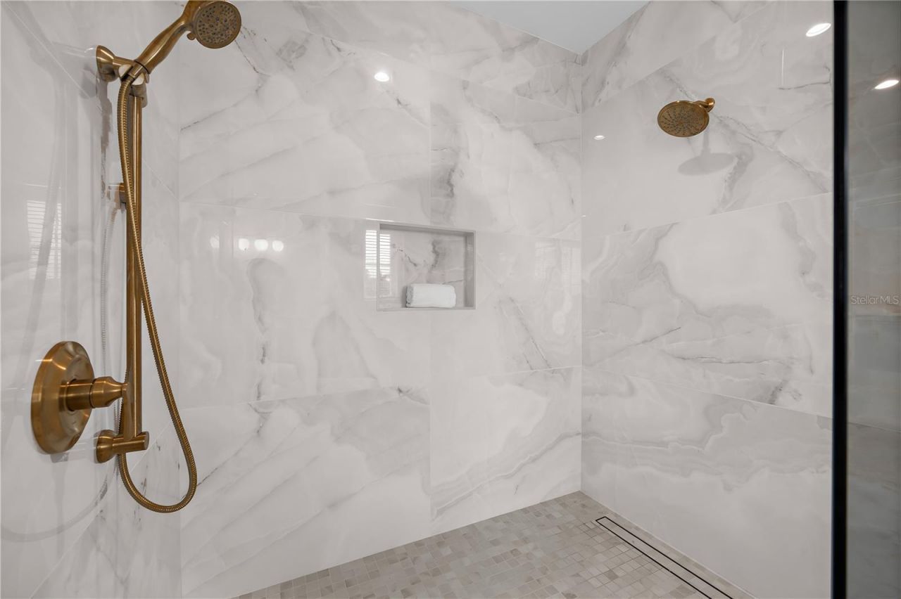 551 S Washington Drive, Sarasota, FL 34236 Photo