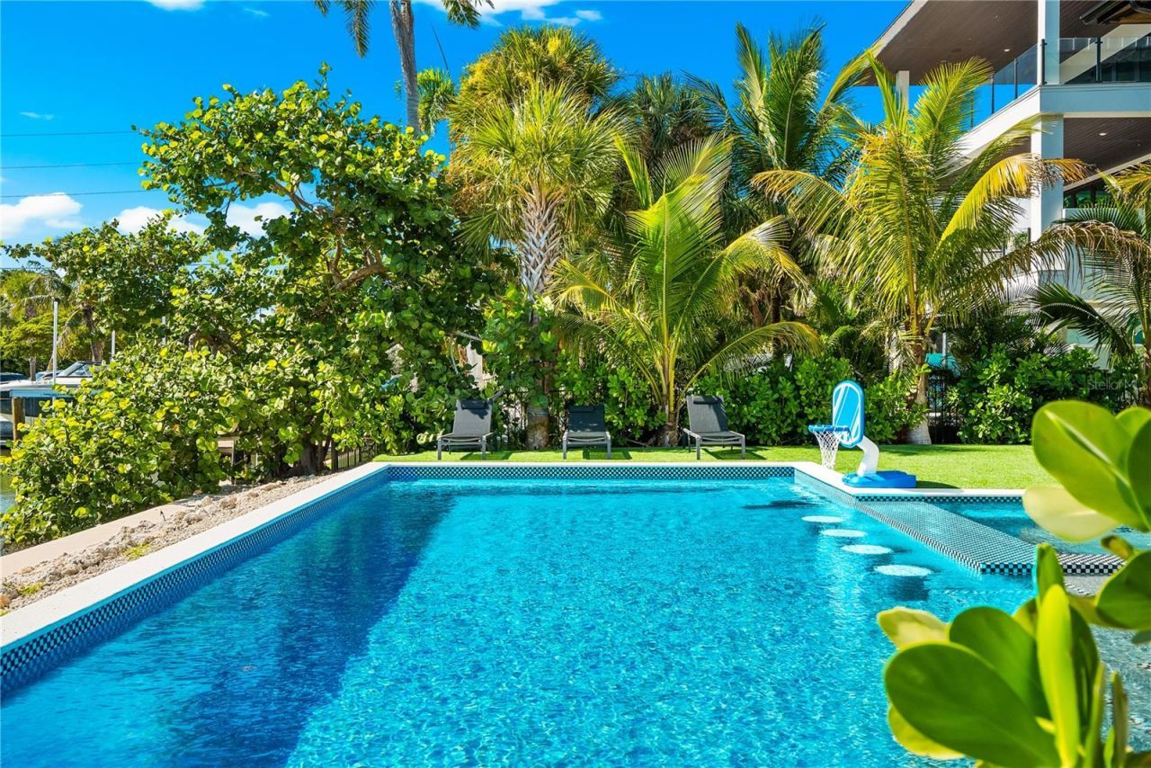 551 S Washington Drive, Sarasota, FL 34236 Photo