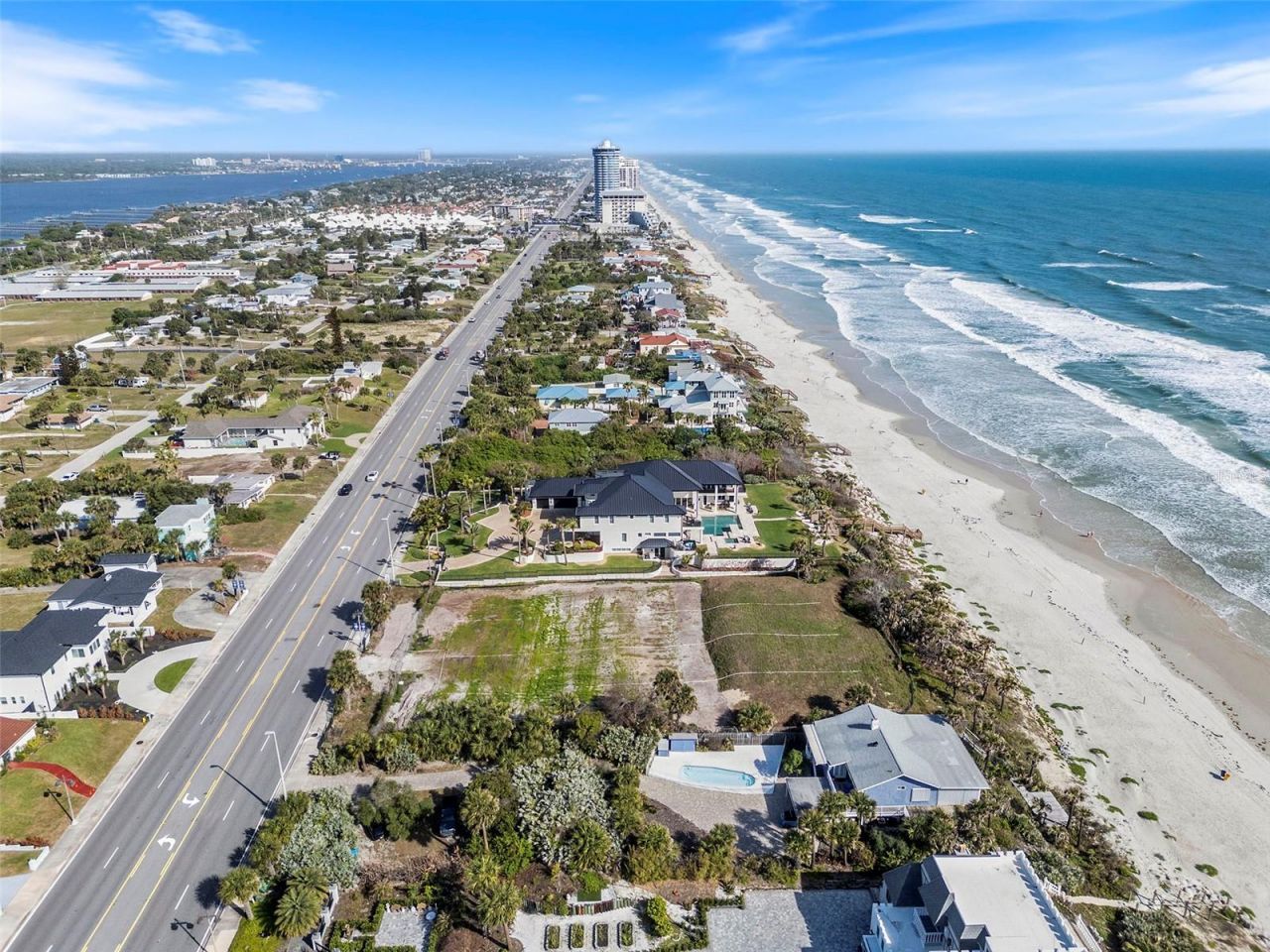 2825 S Atlantic Avenue, Daytona Beach, FL 32118 Photo