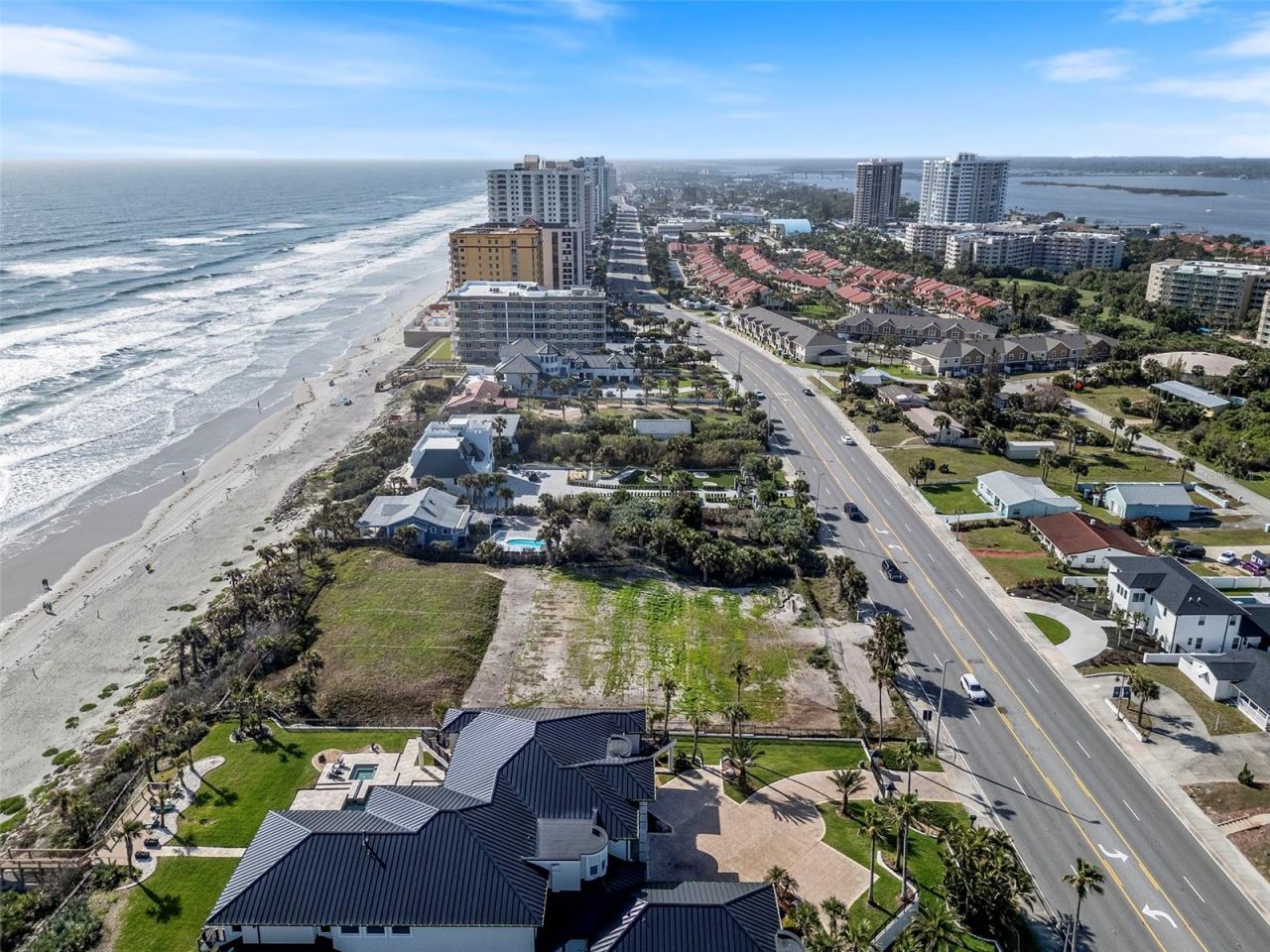 2825 S Atlantic Avenue, Daytona Beach, FL 32118 Photo