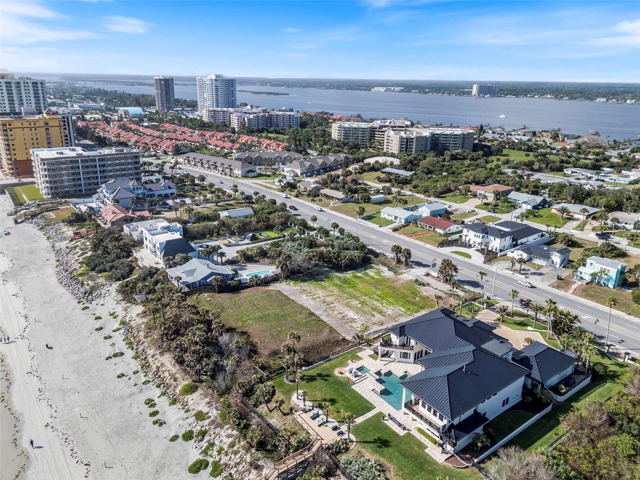 2825 S Atlantic Avenue, Daytona Beach, FL 32118 Photo