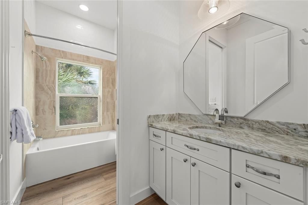 737 Vinca Way, Sanibel, FL 33957 Photo