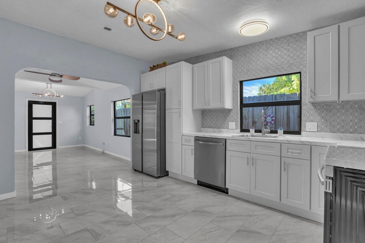 503 58th Street, West Palm Beach, FL 33407 Photo