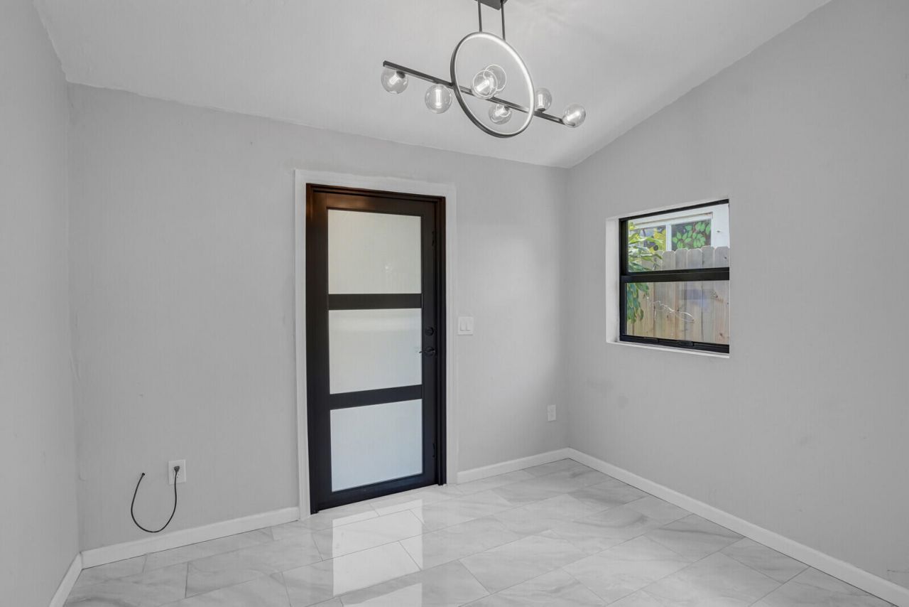 503 58th Street, West Palm Beach, FL 33407 Photo