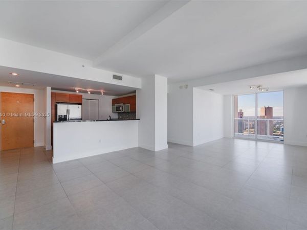 253 NE 2nd St, Unit 3902, Miami, FL 33132