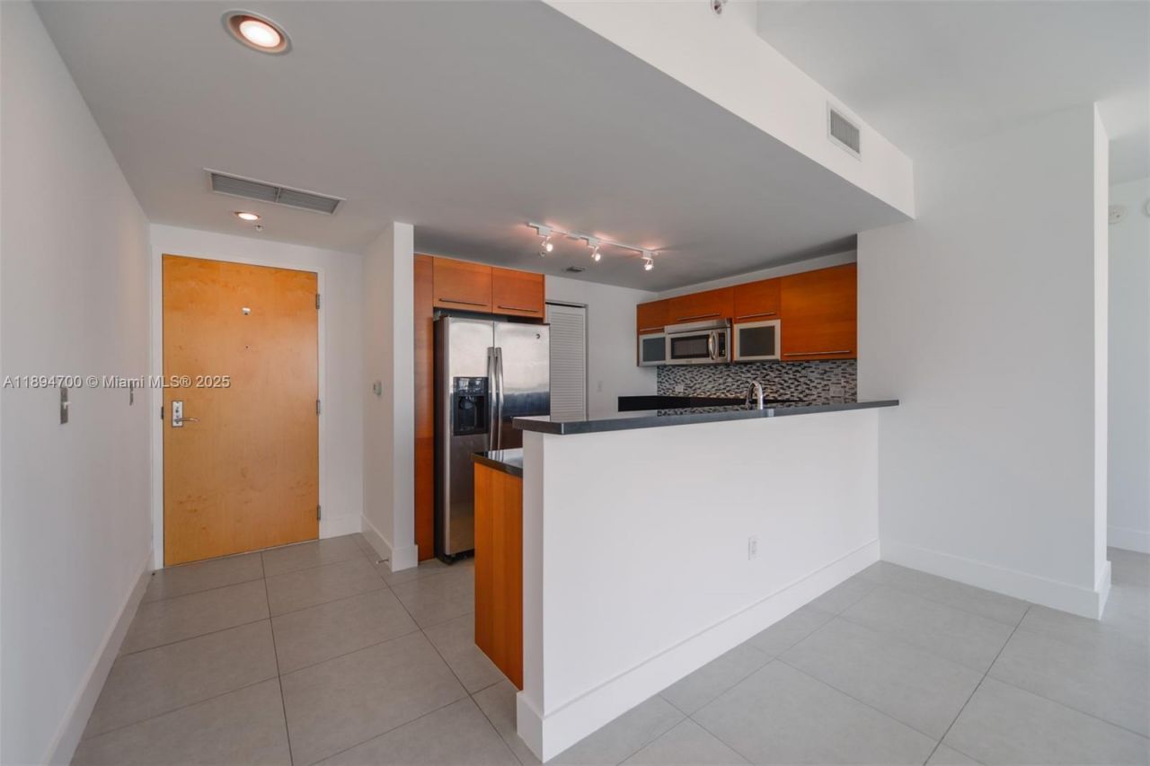 253 NE 2nd St, Unit 3902, Miami, FL 33132 Photo