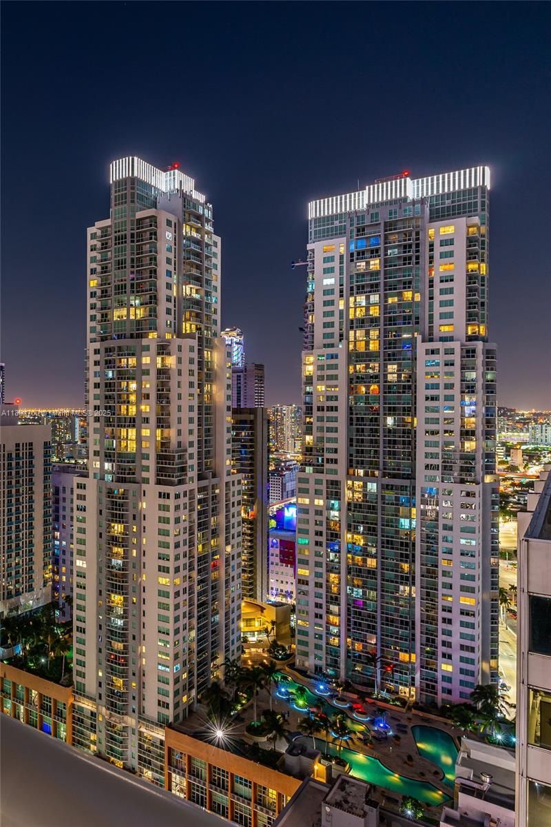 253 NE 2nd St, Unit 3902, Miami, FL 33132 Photo