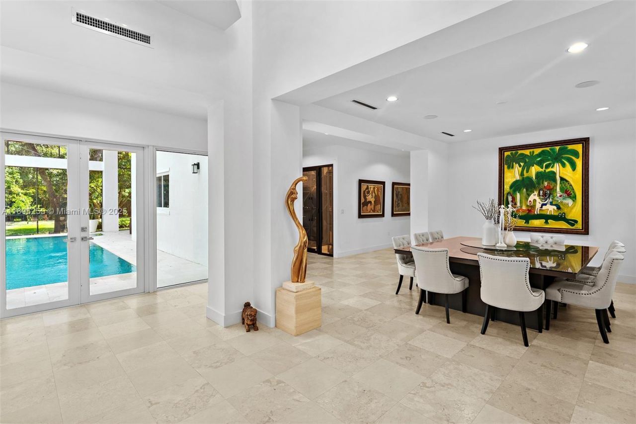 8923 SW 67 Ave, Pinecrest, FL 33156 Photo