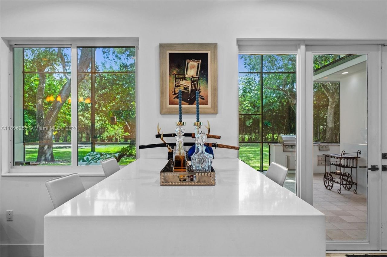 8923 SW 67 Ave, Pinecrest, FL 33156 Photo