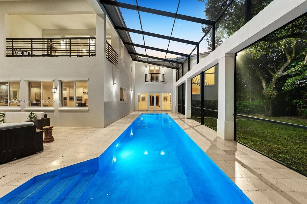 8923 SW 67 Ave, Pinecrest, FL 33156 Photo