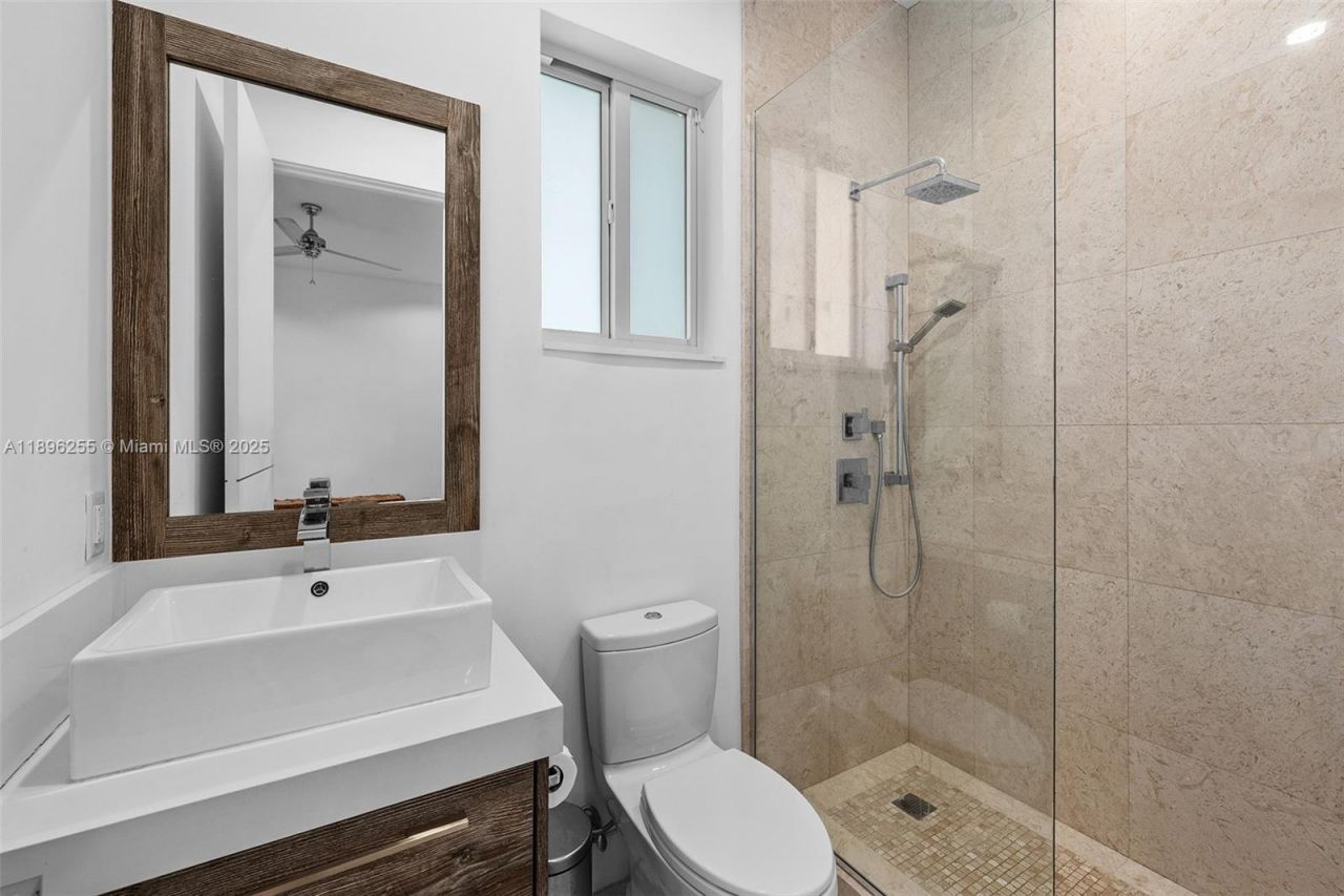 8923 SW 67 Ave, Pinecrest, FL 33156 Photo