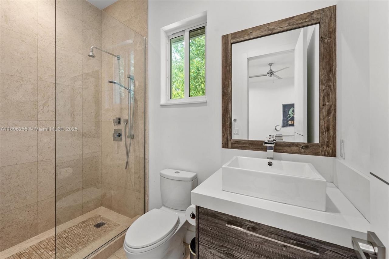 8923 SW 67 Ave, Pinecrest, FL 33156 Photo