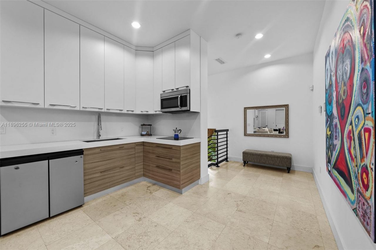 8923 SW 67 Ave, Pinecrest, FL 33156 Photo